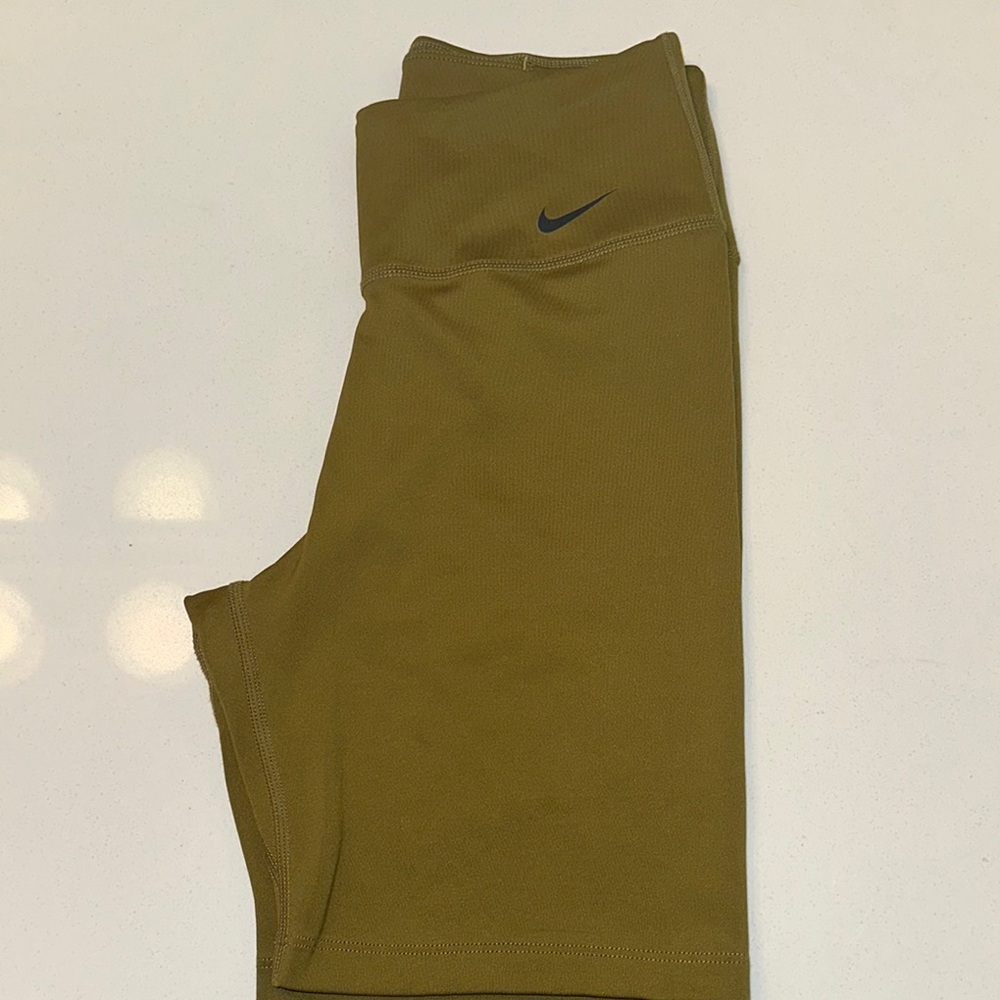 Nike Women’s Olive bike shorts